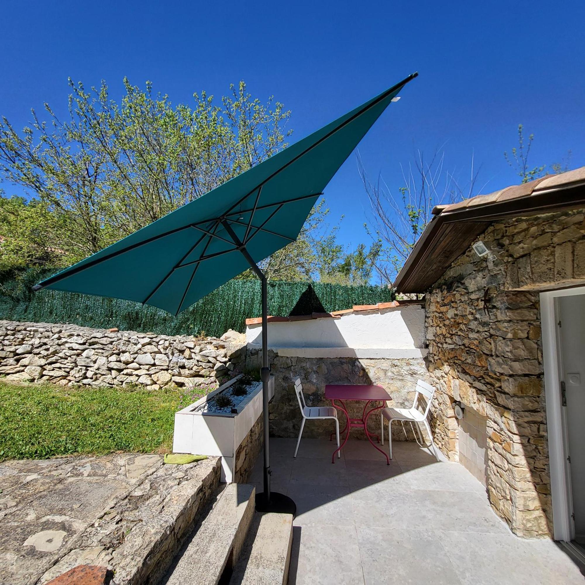 Hotel Les Pierres De Cezaire Saint-Cézaire-sur-Siagne Exterior foto